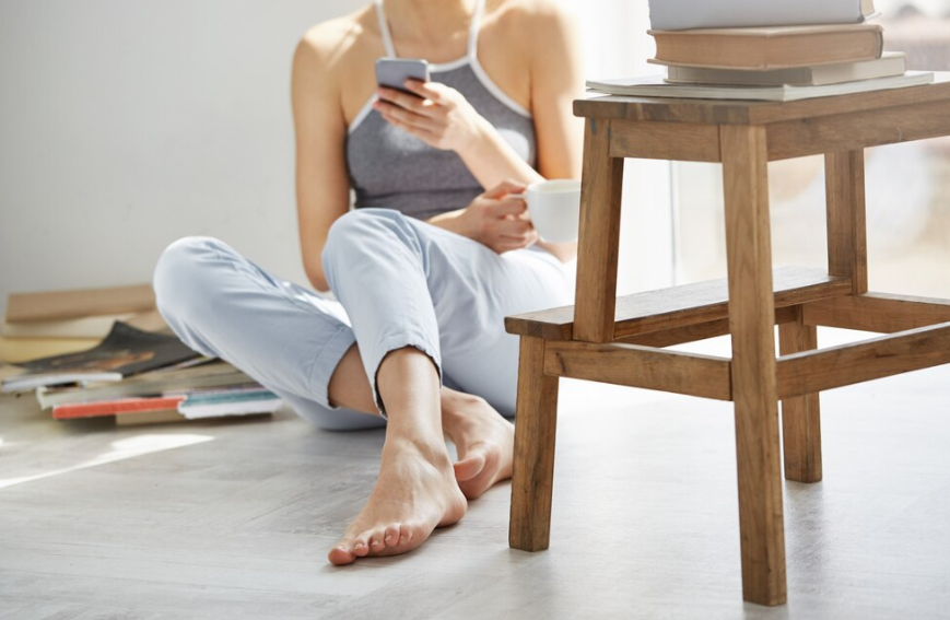is-vinyl-flooring-good-for-basements
